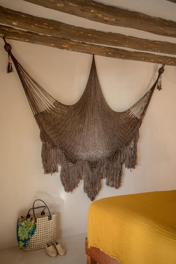 Casa Cat Ba Beachfront Boutique Hotel ホルボックス島 エクステリア 写真
