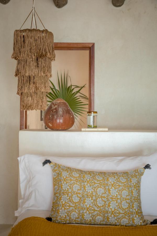 Casa Cat Ba Beachfront Boutique Hotel ホルボックス島 エクステリア 写真