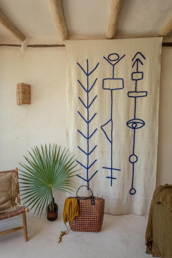 Casa Cat Ba Beachfront Boutique Hotel ホルボックス島 エクステリア 写真
