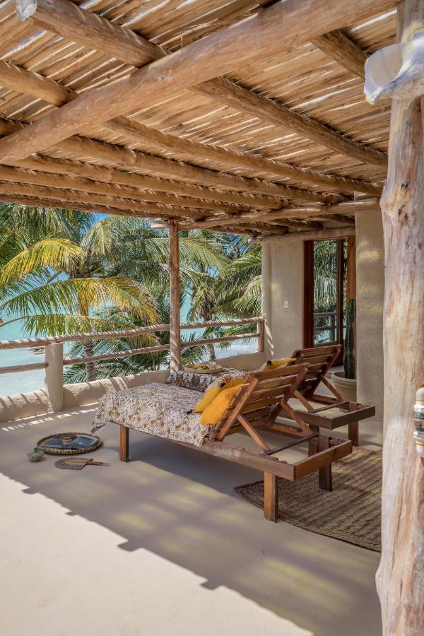 Casa Cat Ba Beachfront Boutique Hotel ホルボックス島 エクステリア 写真