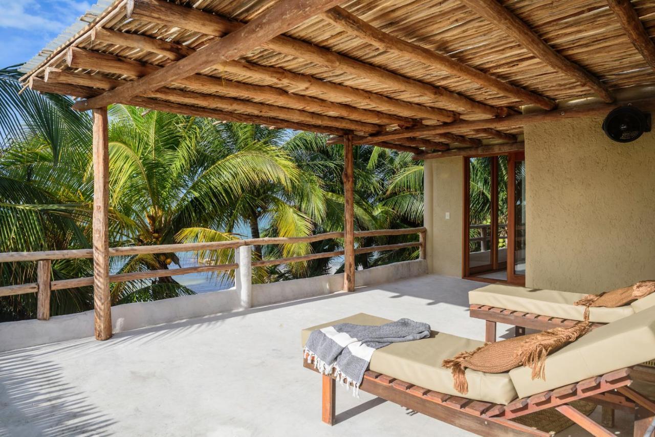 Casa Cat Ba Beachfront Boutique Hotel ホルボックス島 エクステリア 写真