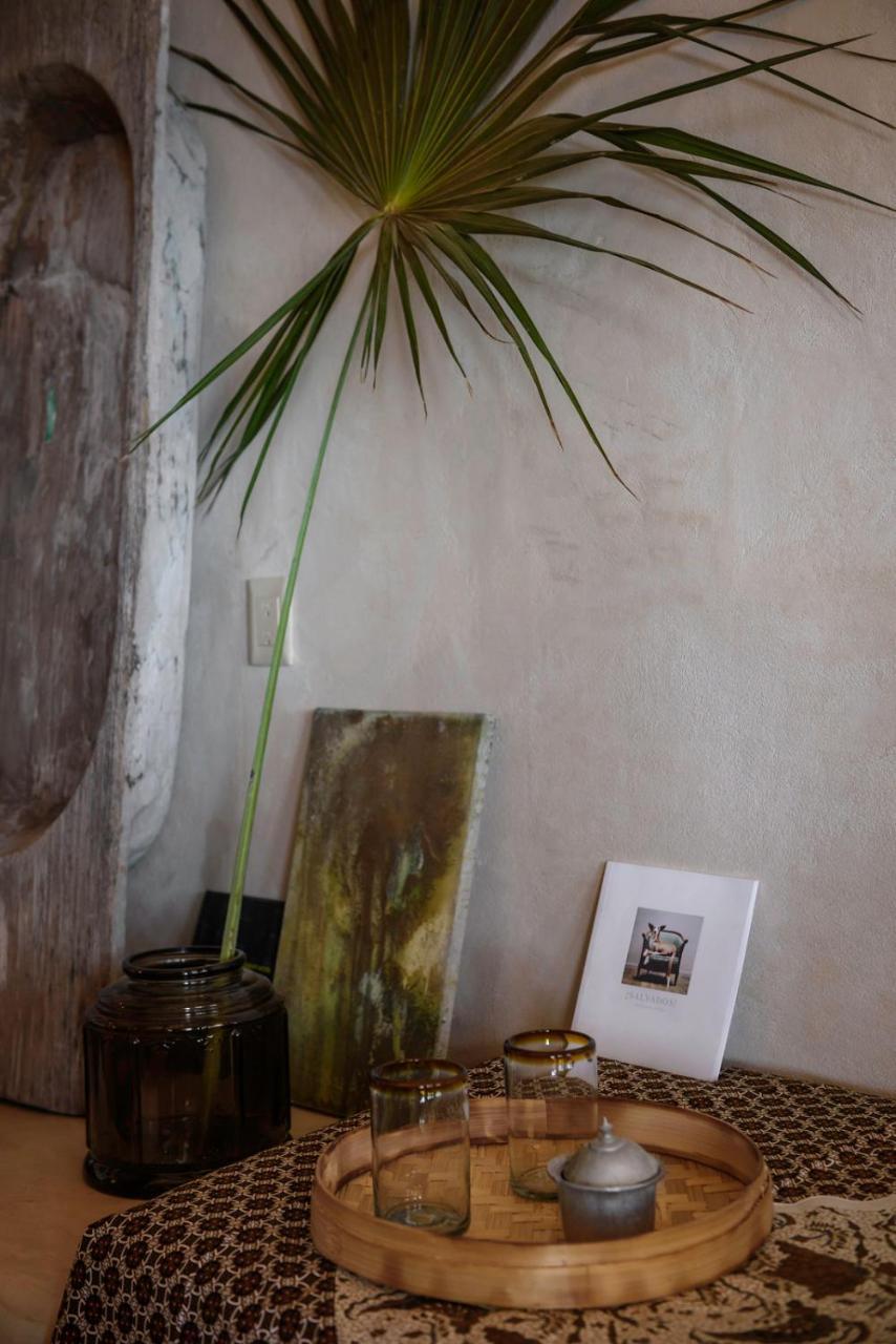 Casa Cat Ba Beachfront Boutique Hotel ホルボックス島 エクステリア 写真
