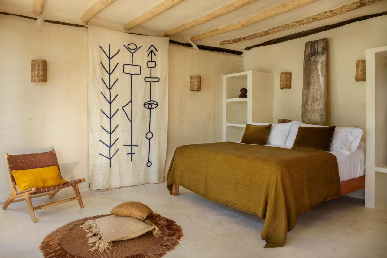 Casa Cat Ba Beachfront Boutique Hotel ホルボックス島 エクステリア 写真