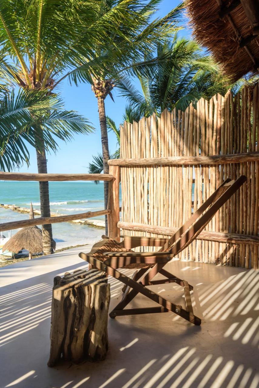 Casa Cat Ba Beachfront Boutique Hotel ホルボックス島 エクステリア 写真