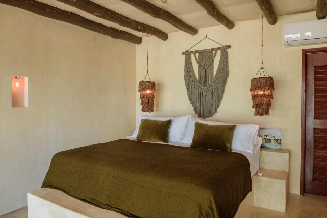 Casa Cat Ba Beachfront Boutique Hotel ホルボックス島 エクステリア 写真