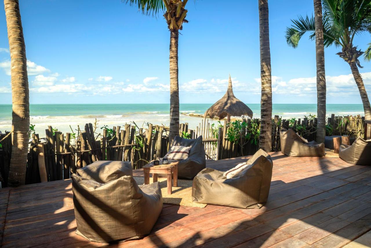 Casa Cat Ba Beachfront Boutique Hotel ホルボックス島 エクステリア 写真